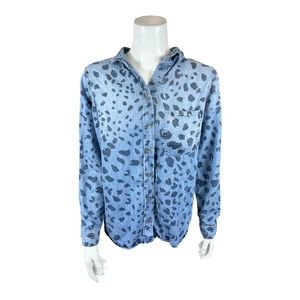 Side Stitch Regular Tencera Button Front Tunic with Shirt Tail Hem Medium Size